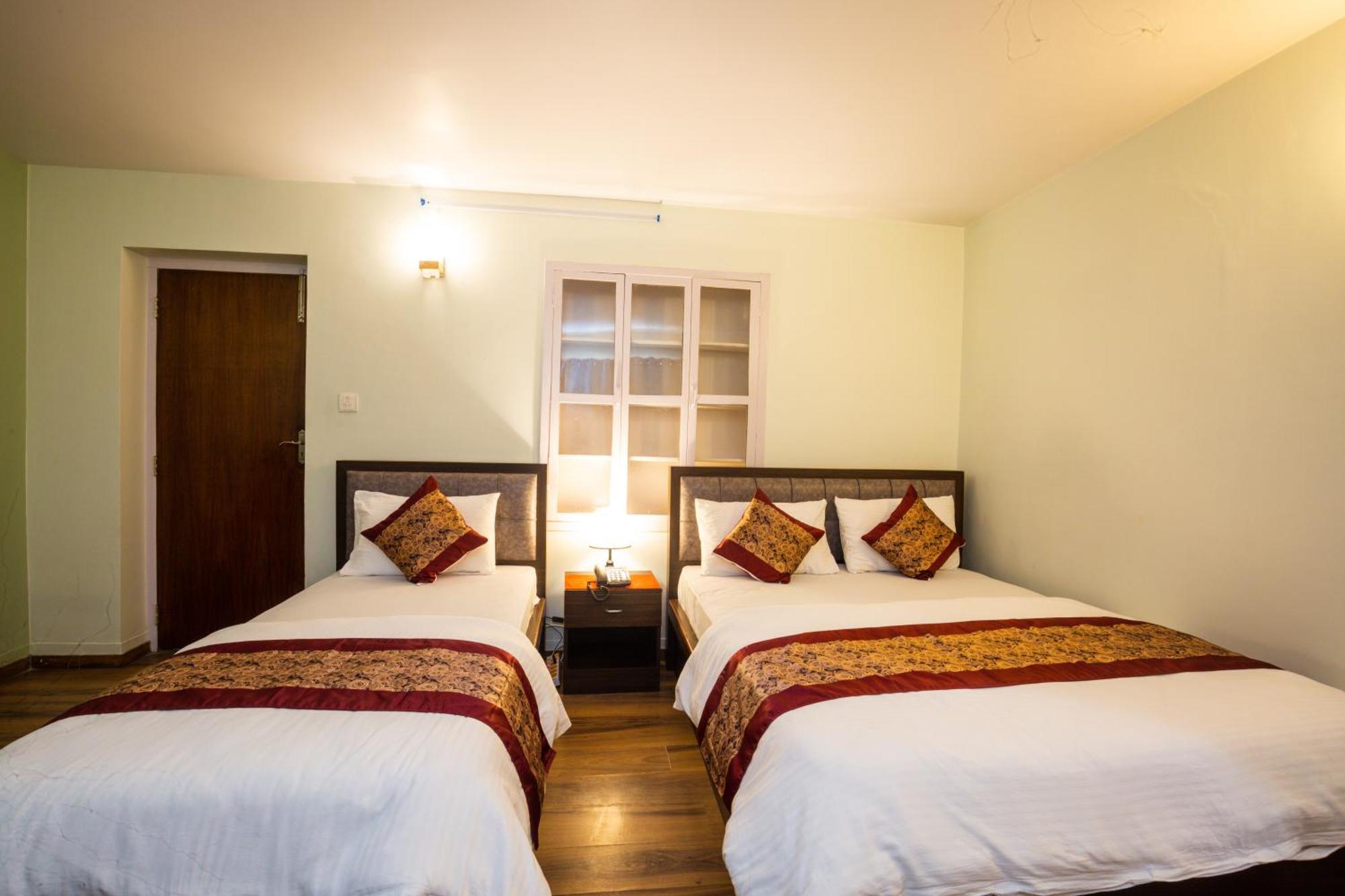 Hotel Harmony & Little Bites Bistro Jawlakhel Zewnętrze zdjęcie